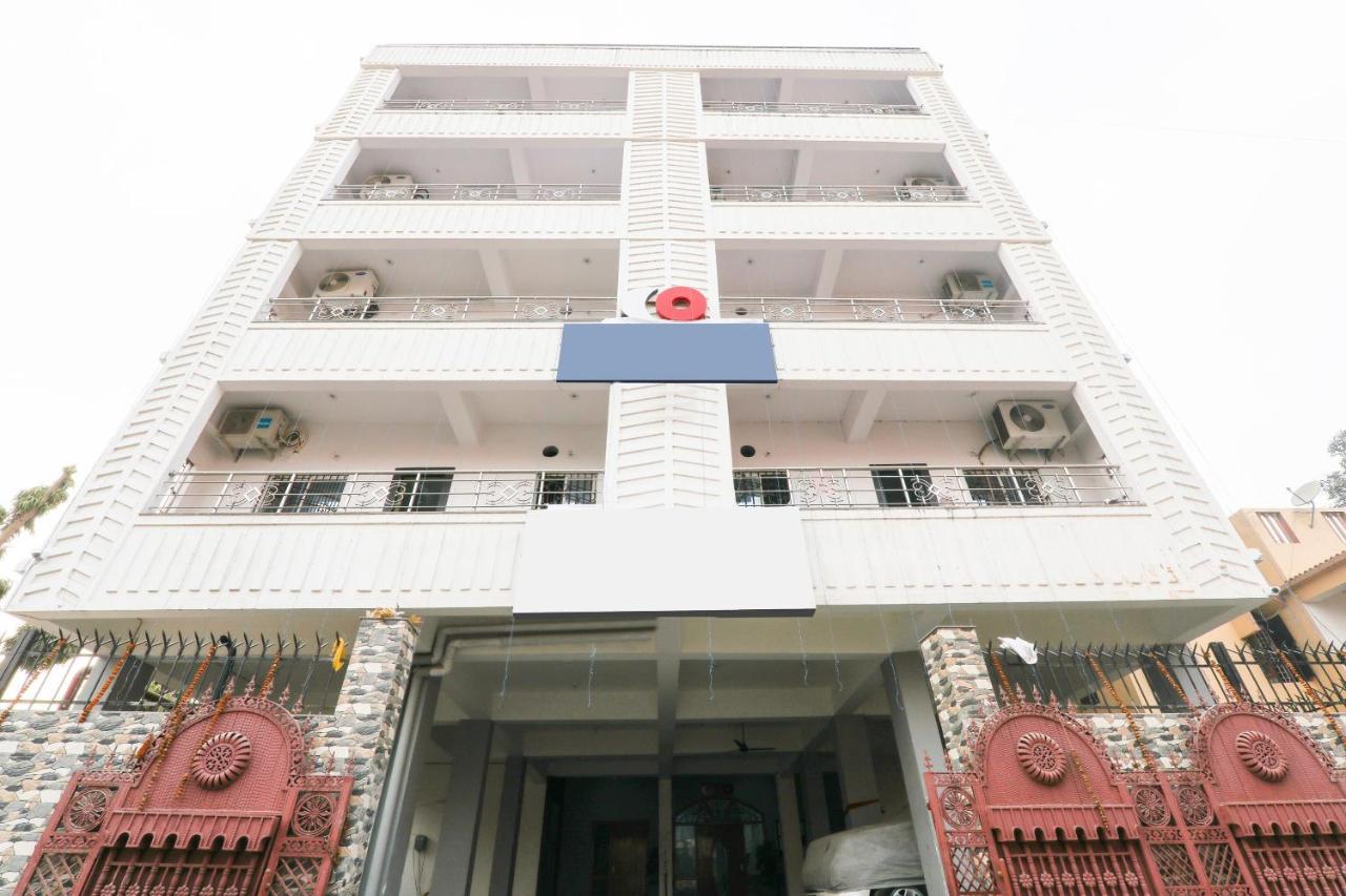 Super Oyo Capital O 78105 Hotel Figtree Premier ปัฏนา ภายนอก รูปภาพ