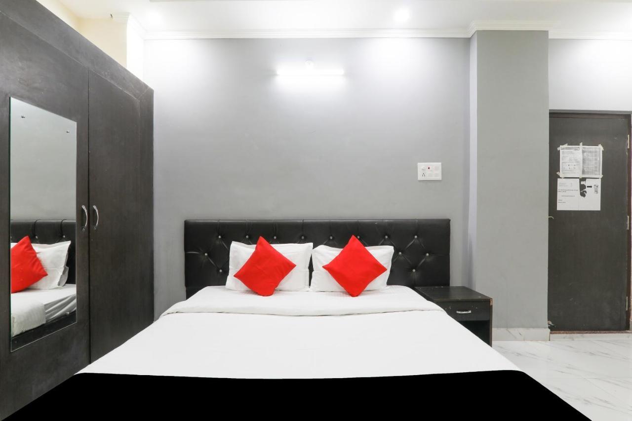 Super Oyo Capital O 78105 Hotel Figtree Premier ปัฏนา ภายนอก รูปภาพ