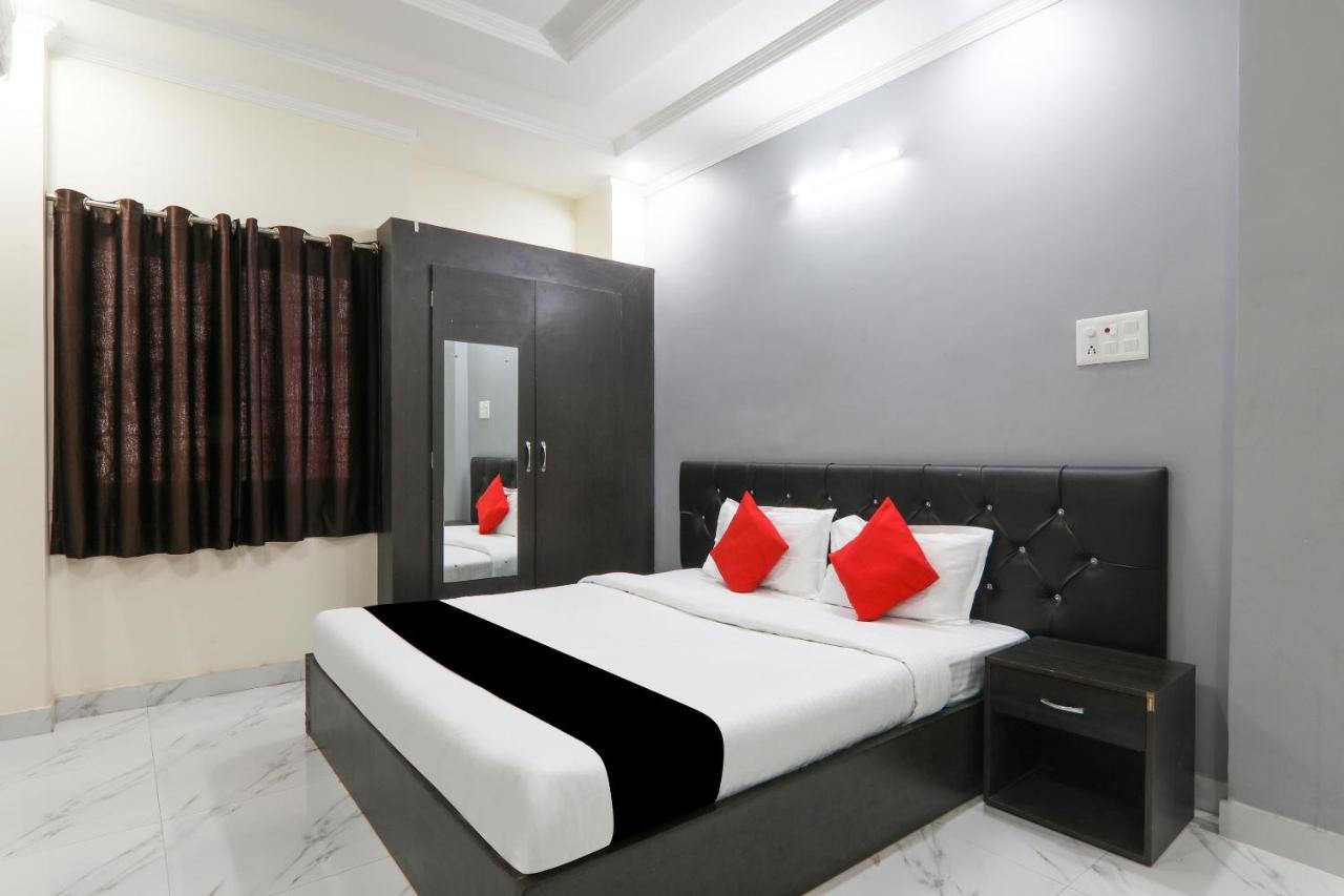 Super Oyo Capital O 78105 Hotel Figtree Premier ปัฏนา ภายนอก รูปภาพ