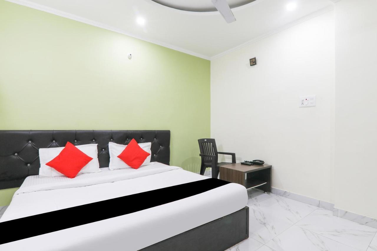 Super Oyo Capital O 78105 Hotel Figtree Premier ปัฏนา ภายนอก รูปภาพ