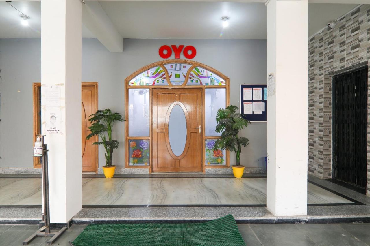 Super Oyo Capital O 78105 Hotel Figtree Premier ปัฏนา ภายนอก รูปภาพ